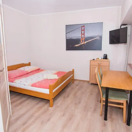 Pensionat Nova - Centrum 3*