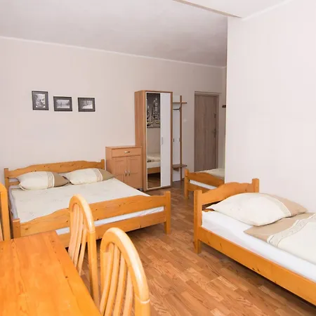 Pensionat Nova - Centrum 3*